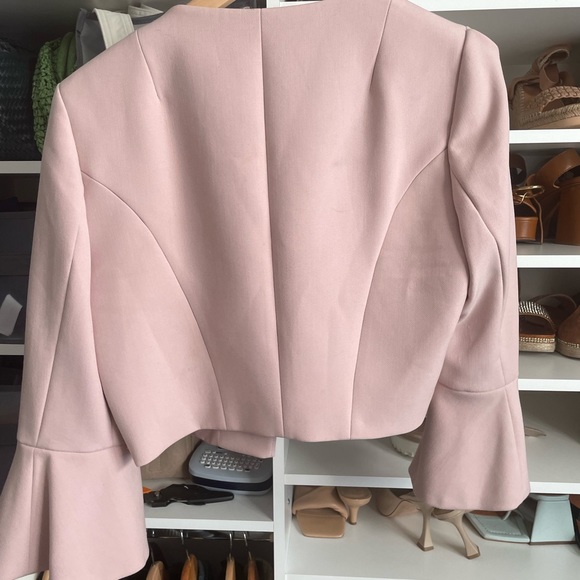 Pink crop blazer with ruffle sleeve - Picture 2 of 2